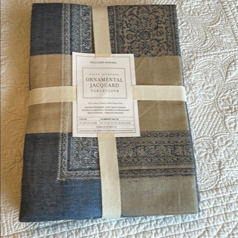 Williams Sonoma Tablecloth 70” x 108”